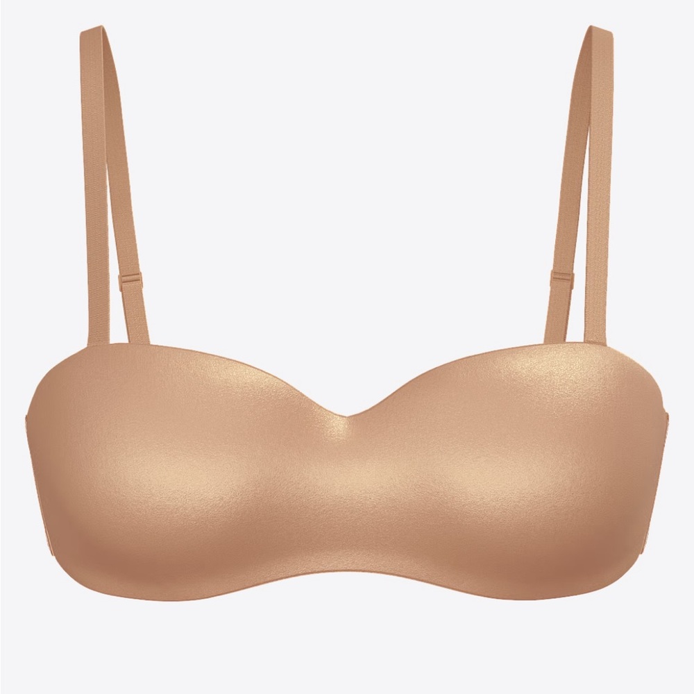 VICTORIA'S SECRET BARE
Lightly Lined Smooth Strapless Bra
Size 32C - Picture 3 of 6